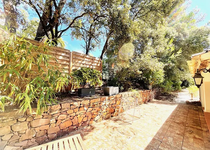 Le Patio Bleu
