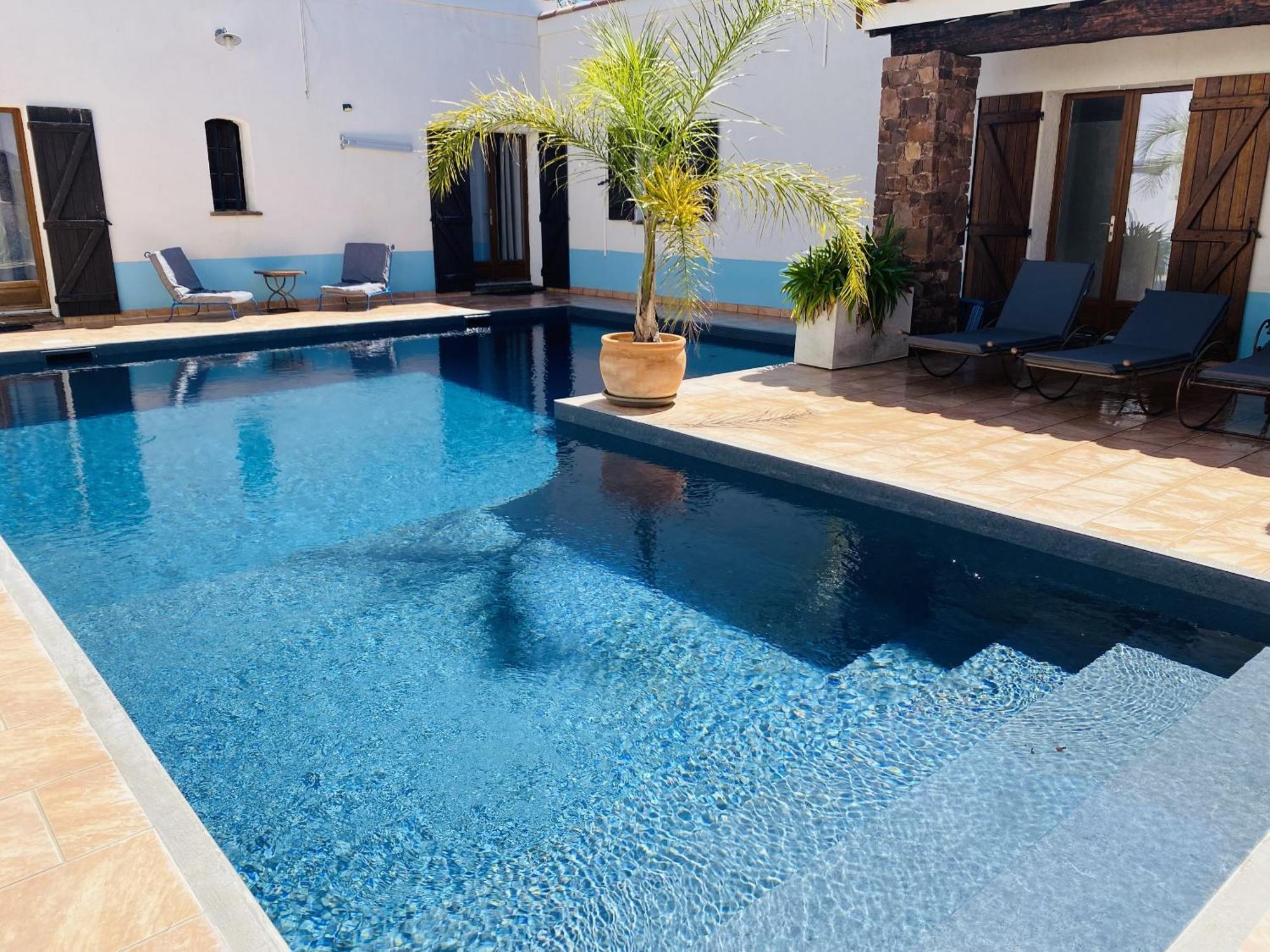 Le Patio Bleu La Crau